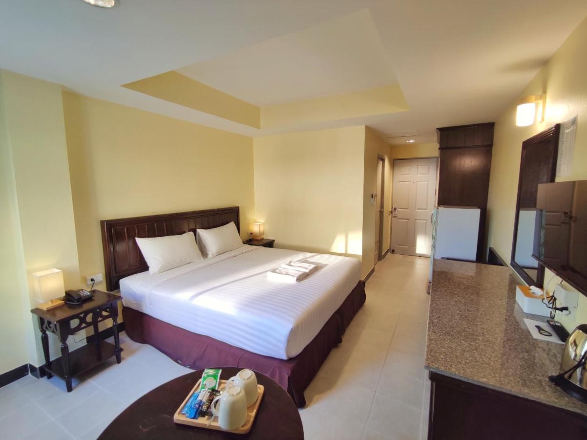 The Chanthong Residence And Hotel Pattaya Exterior photo